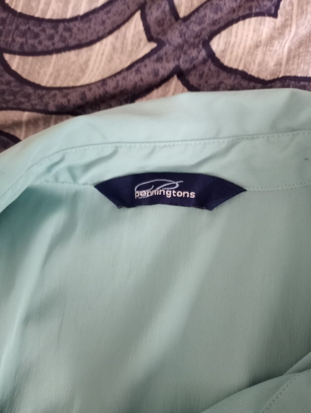👠PENNINGTONS plus Size Button Down Shirt👠 - Picture 2 of 3